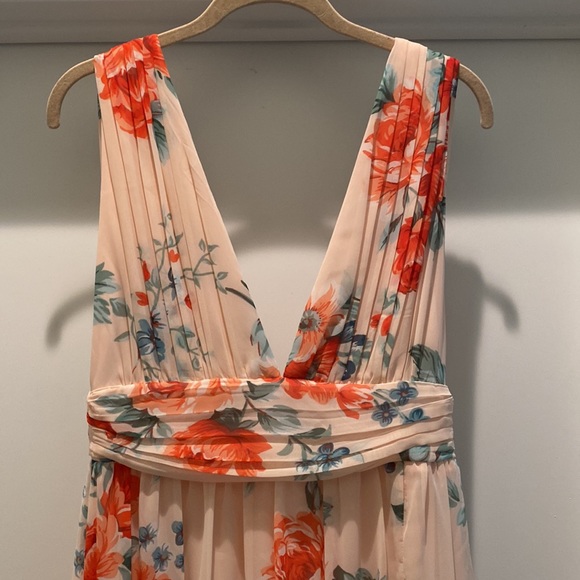 Lulu’s Garden Meandering Blush Floral Print Maxi Dress - Picture 4 of 5